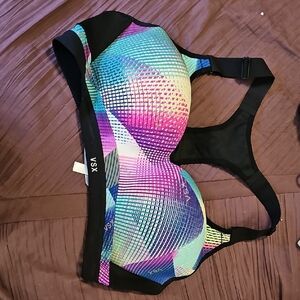 VSX Vibrant Patterned Sports Bra